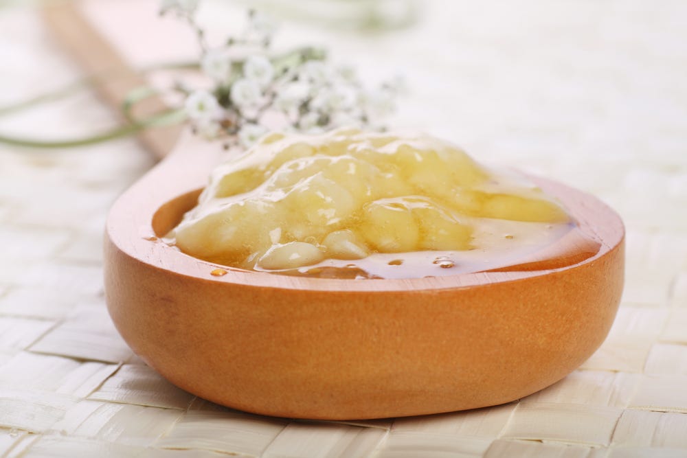 Banana and Oatmeal Scub for Facial Hair